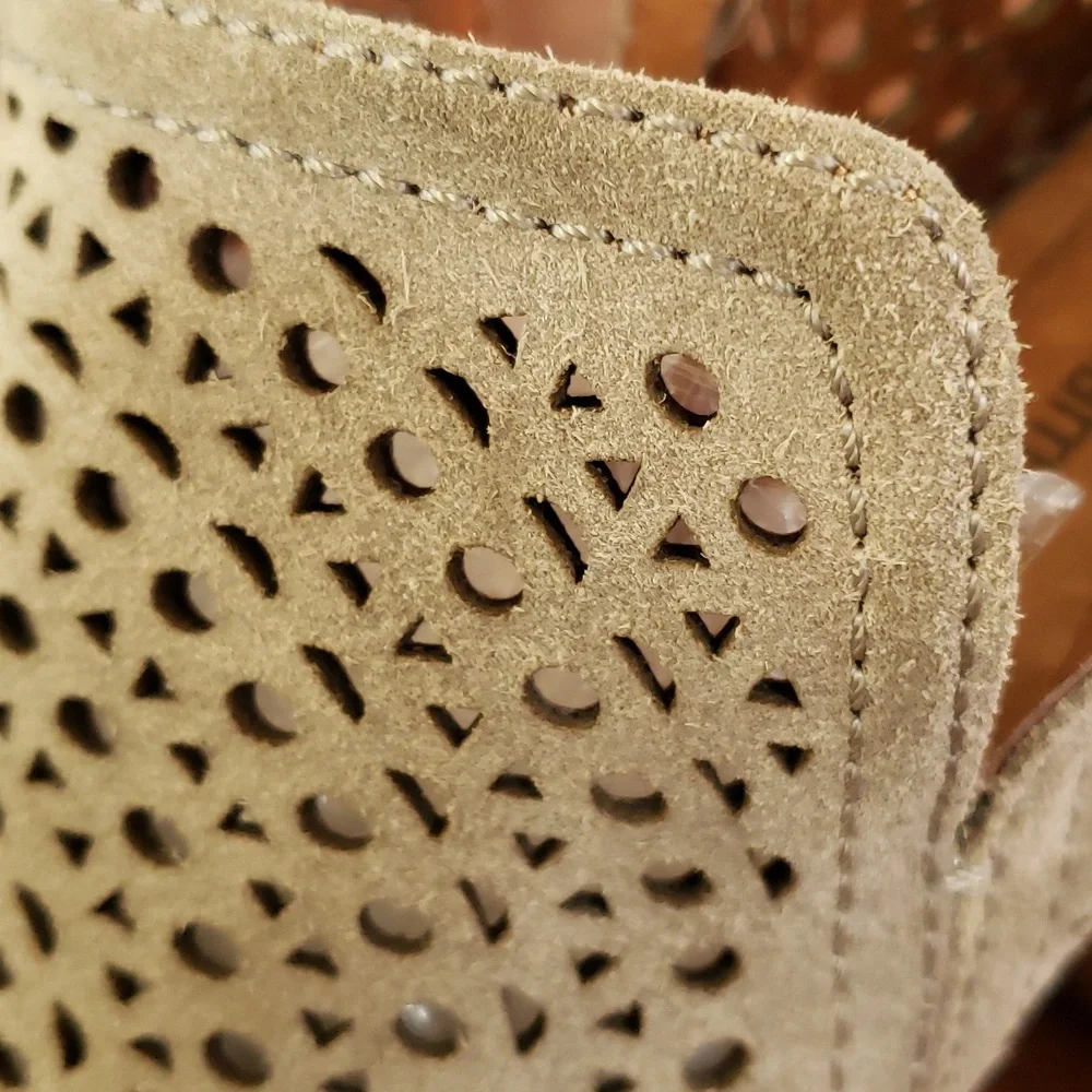 JEFFREY CAMPBELL Rosalee Suede Ankle Booties Taupe Greige Almond Toe Size 7.5 - Picture 8 of 15